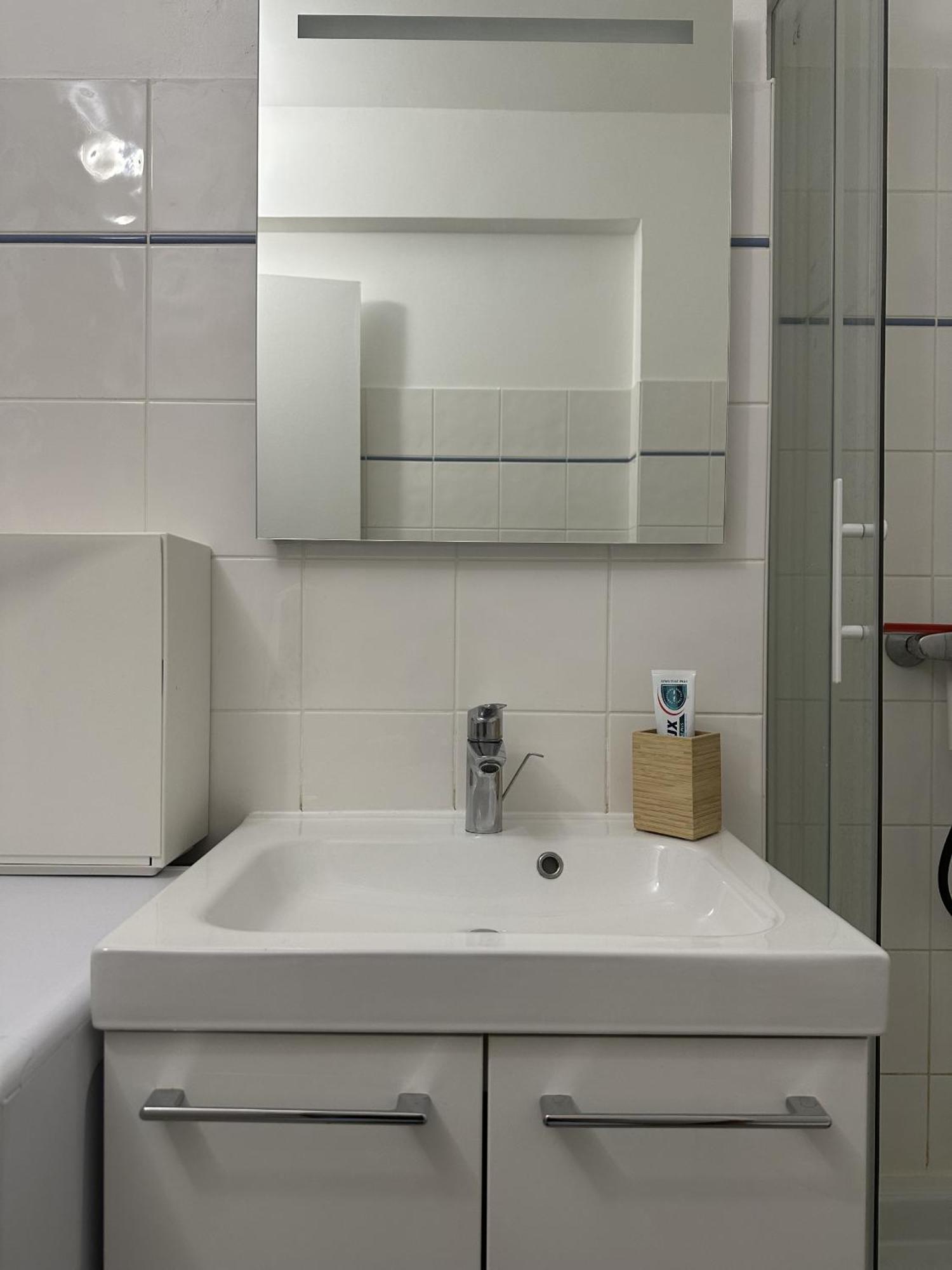 Apartment Spacieux De Charme Ideal Pour Les Couples Ou Les Familles Paris